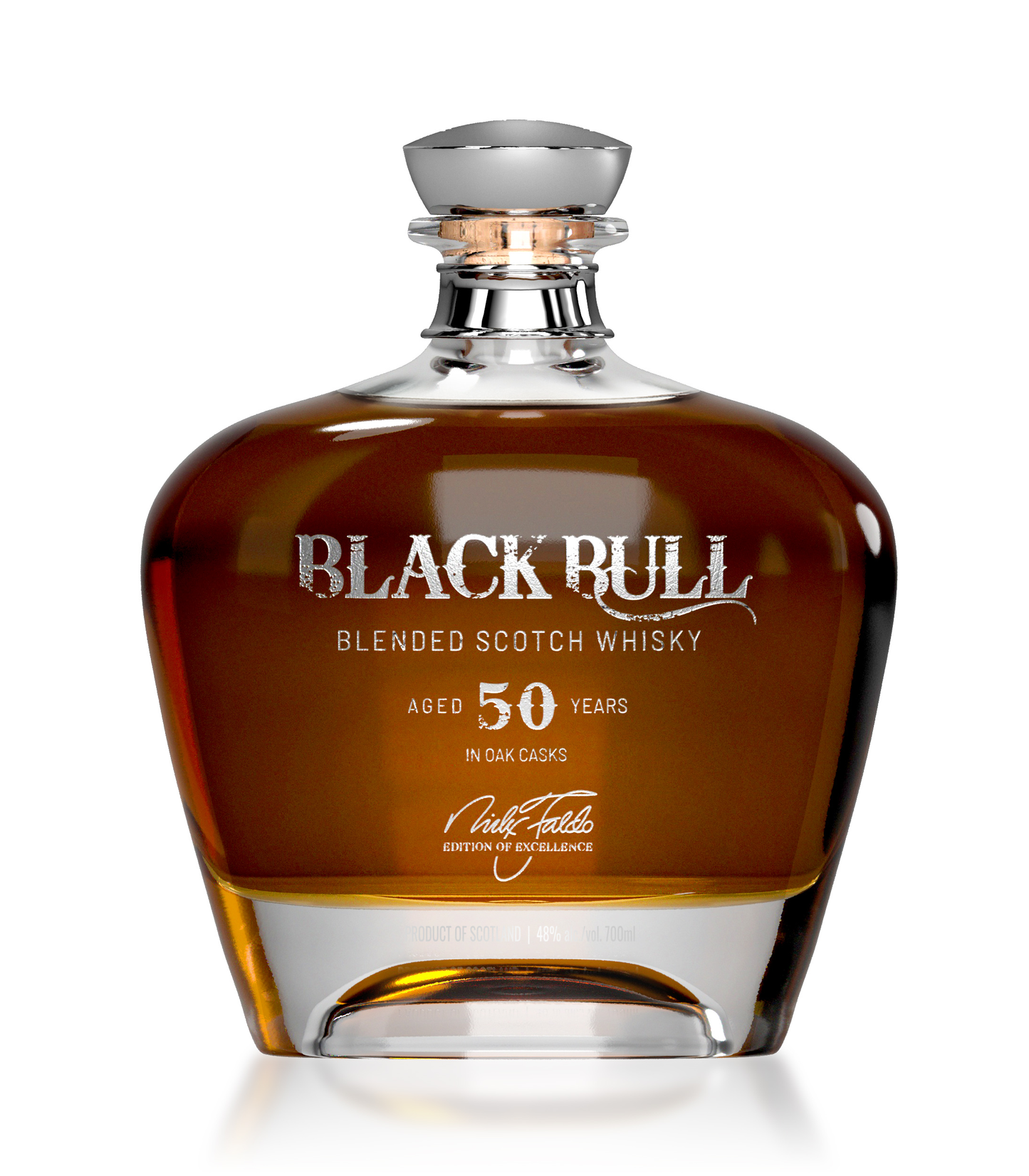 Black Bull Blended Scotch Whisky 50 Years - A Tale of Two Legends